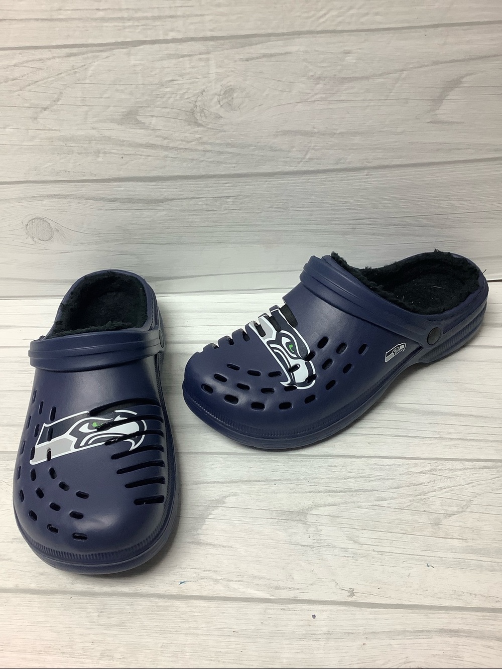 Seahawks Crocs - Picture 10 of 10